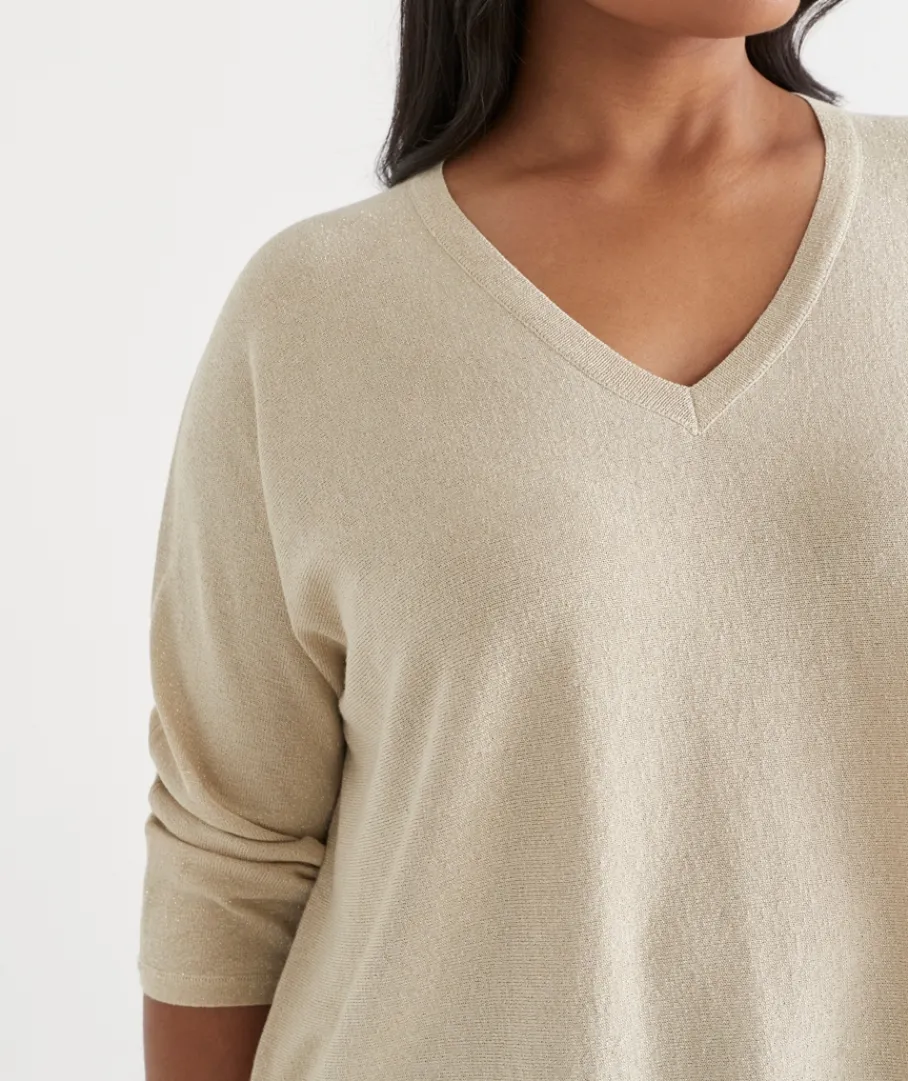 Sussan Knitwear|Tops>Curved Hem V Neck Jumper