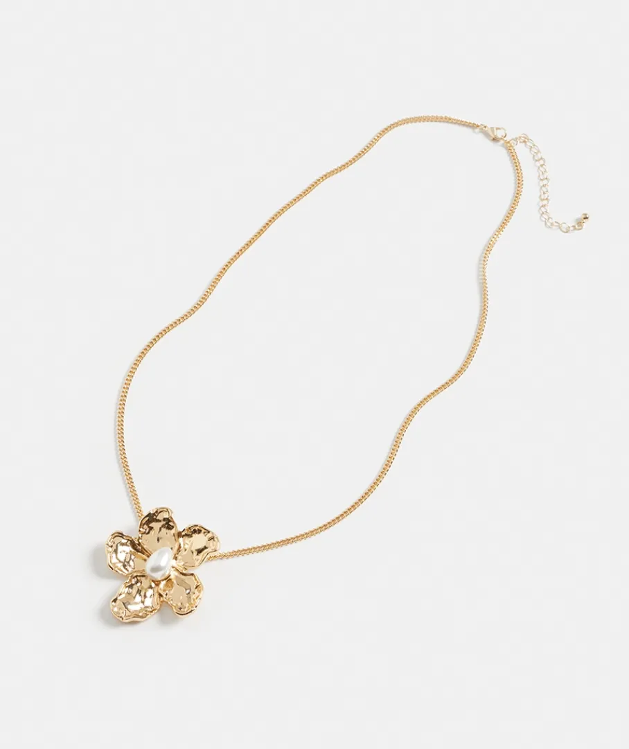 Sussan Jewellery>Flower Pendant Necklace