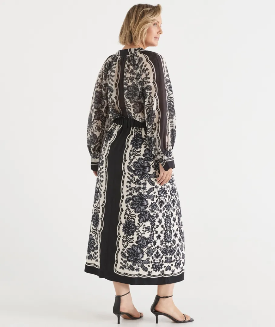 Sussan Matching Sets|Skirts>Noir Bloom Button Midi Skirt