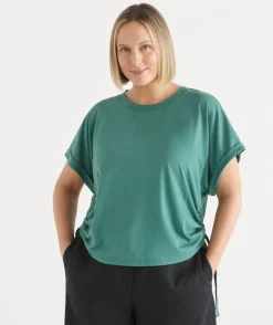 Sussan Tops|T-Shirts><noscript><img width=