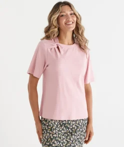 Sussan Tops|T-Shirts><noscript><img width=